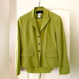 Lime green silk pant suit fully lined by suit by Ann Taylor!!